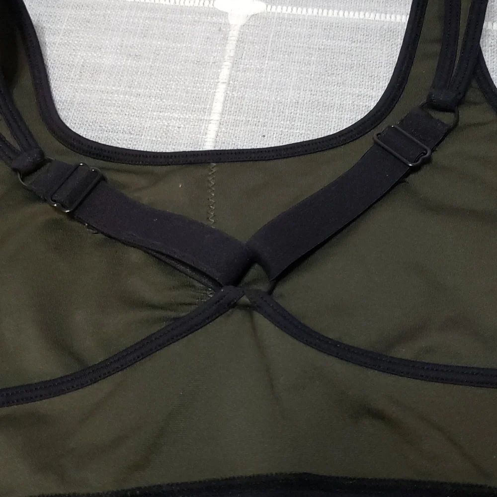 FABLETICS Adjustable straps Bra, Color green and black, Size S
